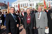 Od lewej: Burmistrz Sanoka Wojciech Blecharczyk, prof. Jan Lach, prof. Feliks Kiryk